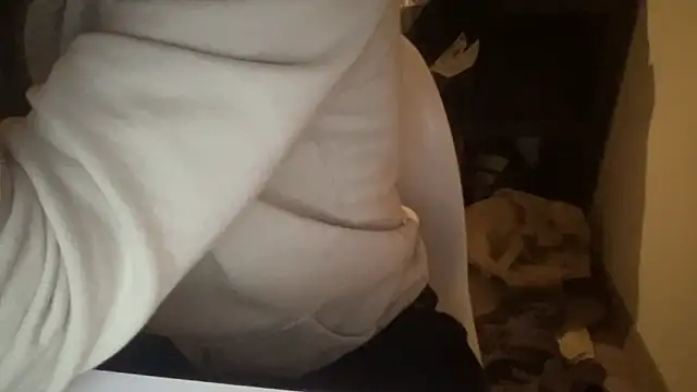raoulbtnbois online show from February 15, 1:39 am