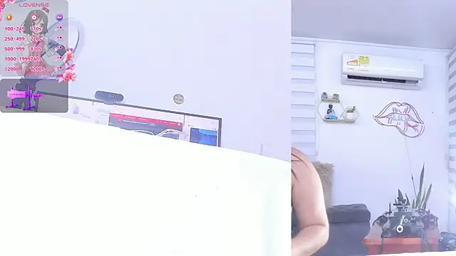 Snapshot of lana__kane__ chatting on June 21, 9:04 am lana kane online show from June 21, 9:04 am