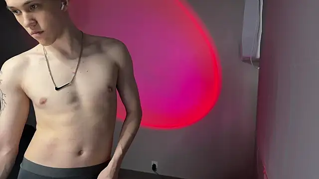 cronck52 online show from April 15, 2:54 pm