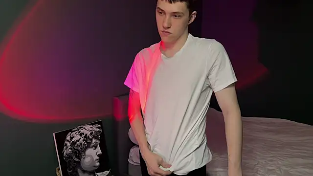 cronck52 online show from April 2, 12:23 pm