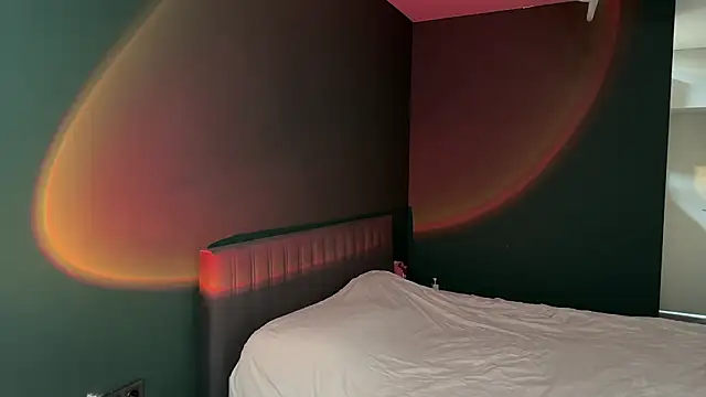 cronck52 online show from March 8, 7:11 am