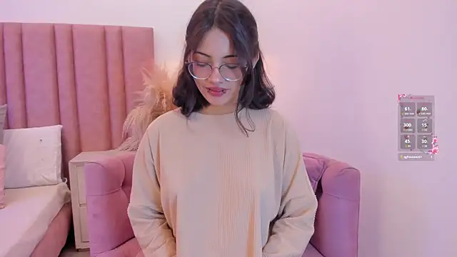 im lily  online show from April 7, 1:35 pm