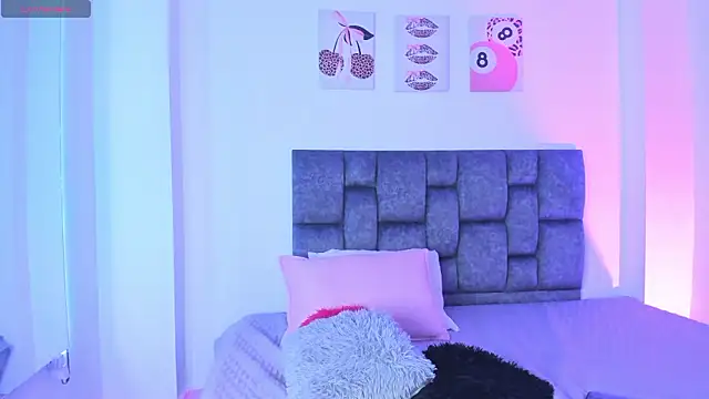 Madison Rosee online show from March 18, 1:57 pm