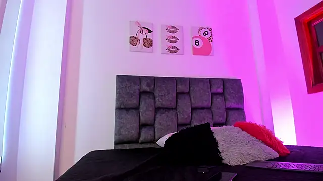 Madison Rosee online show from March 22, 6:31 pm