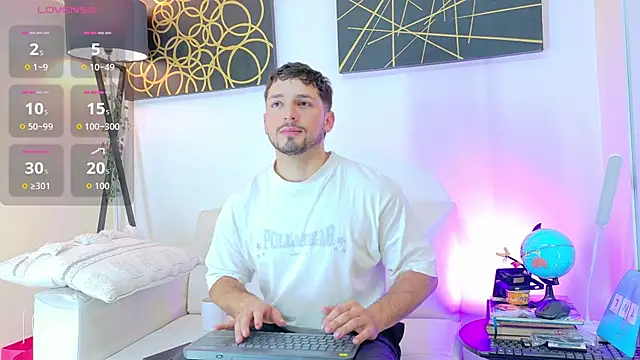 NICK MOSS  online show from April 1, 3:19 am