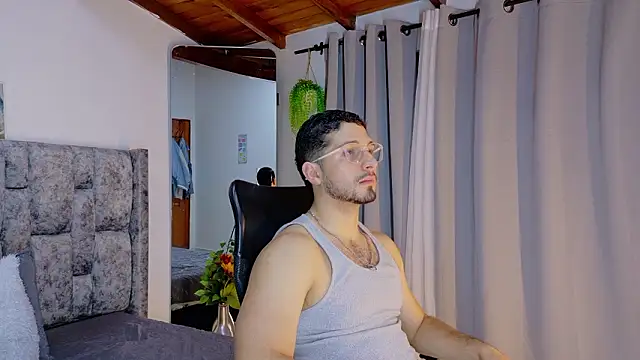 NICK MOSS  online show from February 25, 10:37 am