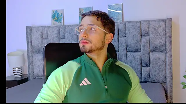 NICK MOSS  online show from February 13, 10:59 am