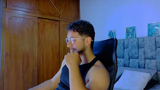 NICK MOSS  online show from March 14, 1:17 pm