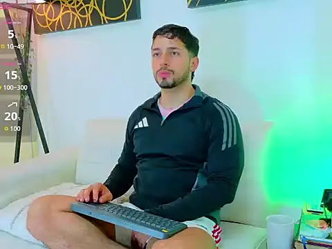 NICK MOSS  online show from April 4, 3:02 am