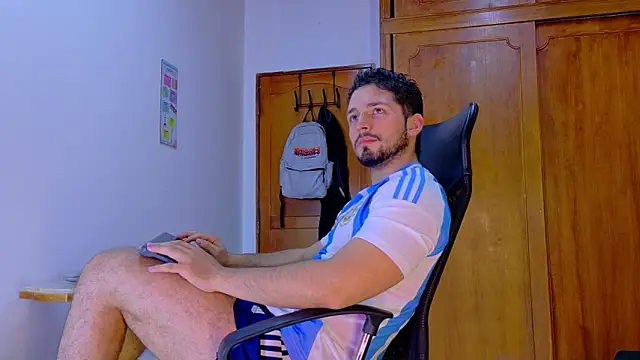 NICK MOSS  online show from March 24, 1:44 pm