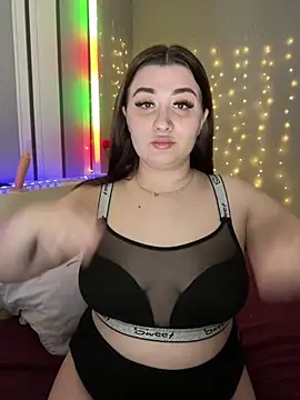 lipsi vikki online show from February 21, 6:43 pm