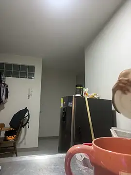 Snapshot of venezolana__caro chatting on February 20, 2:19 am venezolana caro online show from February 20, 2:19 am