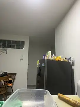 Snapshot of venezolana__caro chatting on February 27, 2:23 am venezolana caro online show from February 27, 2:23 am