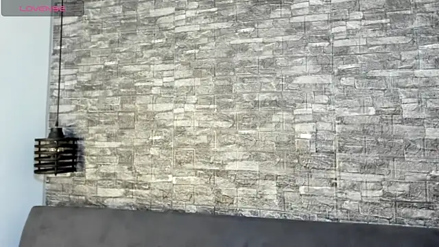 ASHLEY COLLINS1 online show from February 14, 1:00 pm