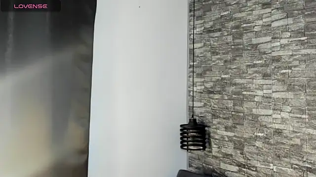 ASHLEY COLLINS1 online show from February 23, 12:50 pm