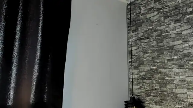 ASHLEY COLLINS1 online show from April 14, 1:49 pm