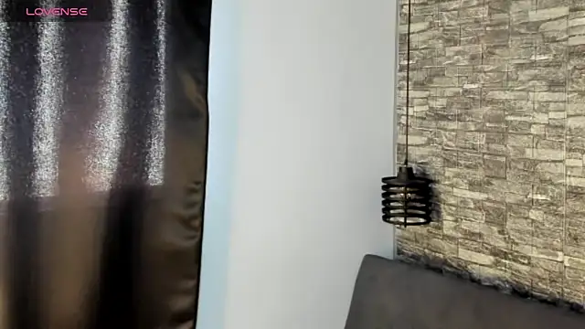 ASHLEY COLLINS1 online show from March 19, 1:33 pm