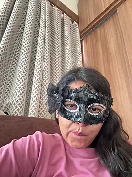 raavigirl online show from May 16, 6:56 am