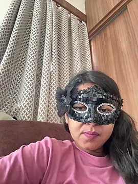 raavigirl online show from May 16, 6:45 am
