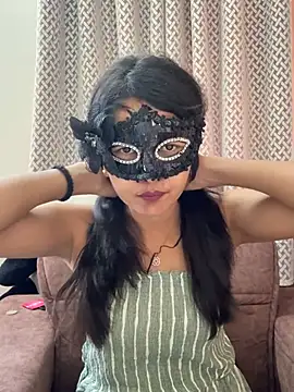 raavigirl online show from May 7, 10:51 am