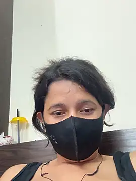 raavigirl online show from March 15, 8:27 pm