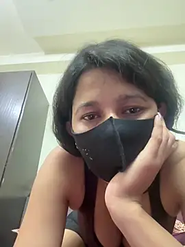 raavigirl online show from March 16, 5:48 pm