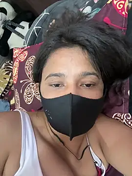 raavigirl online show from March 18, 8:06 am