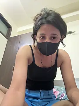 raavigirl online show from March 12, 11:47 am