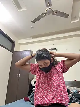 raavigirl online show from March 22, 6:26 am