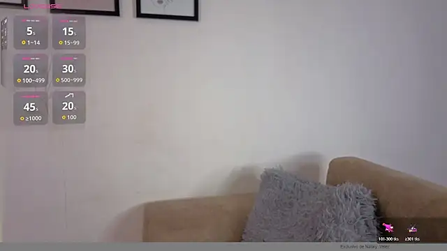 Snapshot of Nat_carter_ chatting on February 7, 9:23 pm Nat carter online show from February 7, 9:23 pm