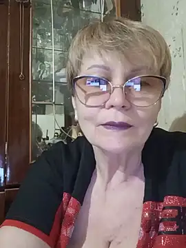 Snapshot of SophieBurns chatting on July 8, 1:56 pm SophieBurns online show from July 8, 1:56 pm