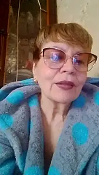 Snapshot of SophieBurns chatting on April 20, 10:29 am SophieBurns online show from April 20, 10:29 am