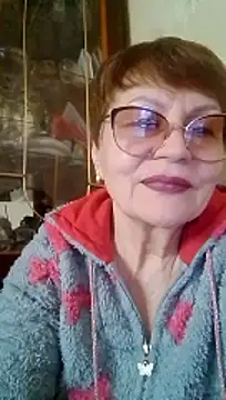 SophieBurns online show from March 29, 11:01 am