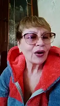 SophieBurns online show from April 17, 11:02 am