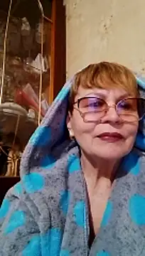 SophieBurns online show from April 2, 3:51 pm