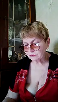 Snapshot of SophieBurns chatting on June 15, 9:20 am SophieBurns online show from June 15, 9:20 am
