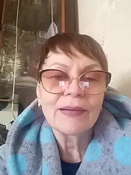 Snapshot of SophieBurns chatting on February 19, 12:02 pm SophieBurns online show from February 19, 12:02 pm