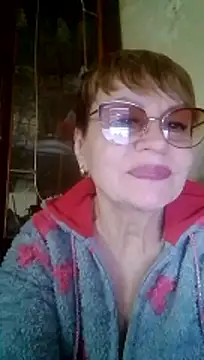 SophieBurns online show from March 31, 10:28 am