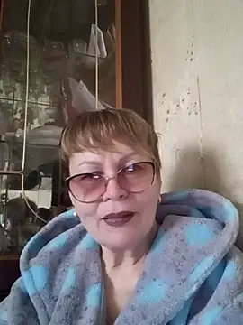 SophieBurns online show from April 9, 10:43 am