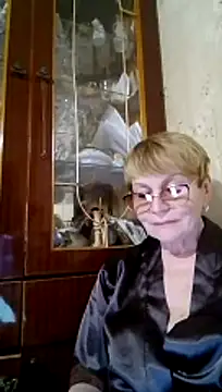 Snapshot of SophieBurns chatting on June 16, 5:13 pm SophieBurns online show from June 16, 5:13 pm