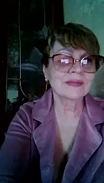 Snapshot of SophieBurns chatting on May 17, 2:06 pm SophieBurns online show from May 17, 2:06 pm