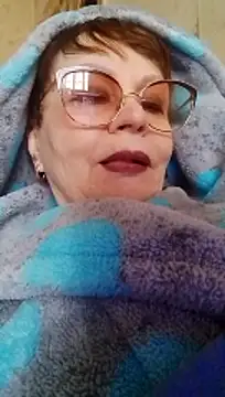 SophieBurns online show from March 3, 10:11 am