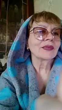 SophieBurns online show from April 4, 9:49 am