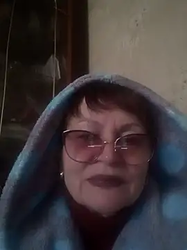 Snapshot of SophieBurns chatting on February 26, 10:26 am SophieBurns online show from February 26, 10:26 am