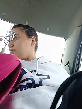 MajoArias online show from April 4, 5:52 pm