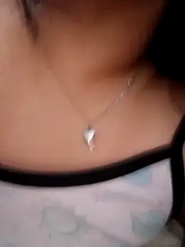 MajoArias online show from April 2, 6:31 am