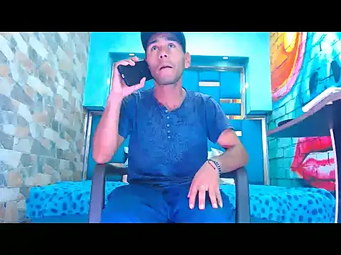 warmNoah online show from February 21, 2:57 am