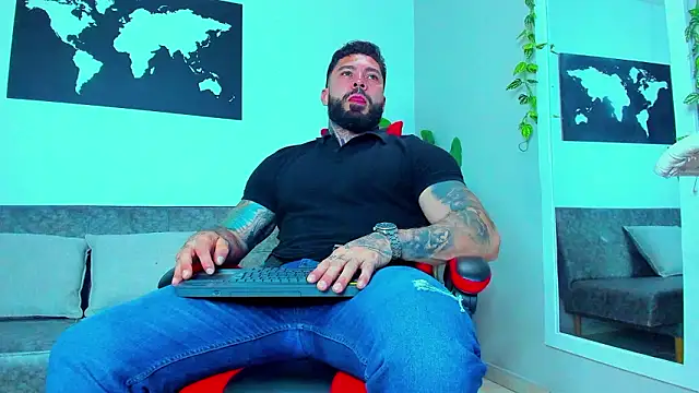 Alessrose online show from March 28, 3:35 pm