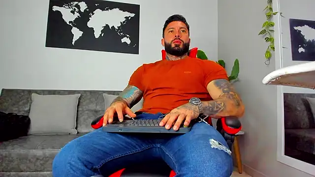 Alessrose online show from March 5, 7:21 pm