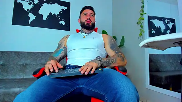 Alessrose online show from March 4, 7:43 pm